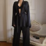 I Am The Boss in black