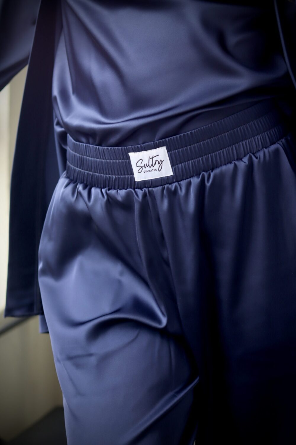 4F14765A-8EC8-456F-B477-806C9508A7AE